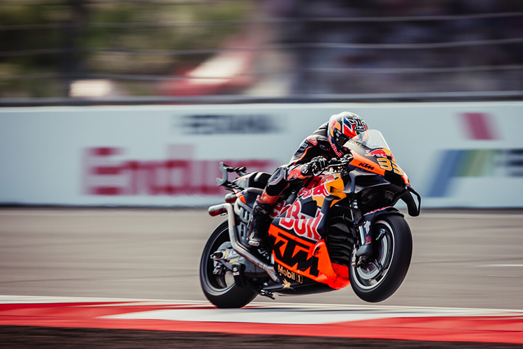 ktm mxgp 01