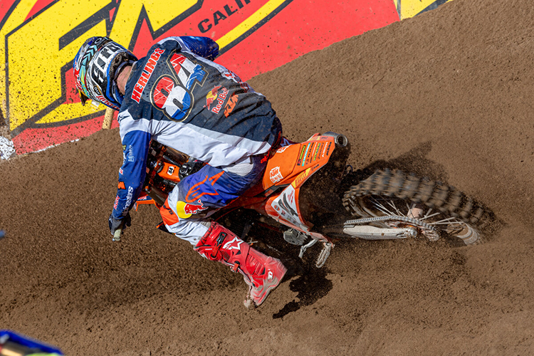 KTM 01