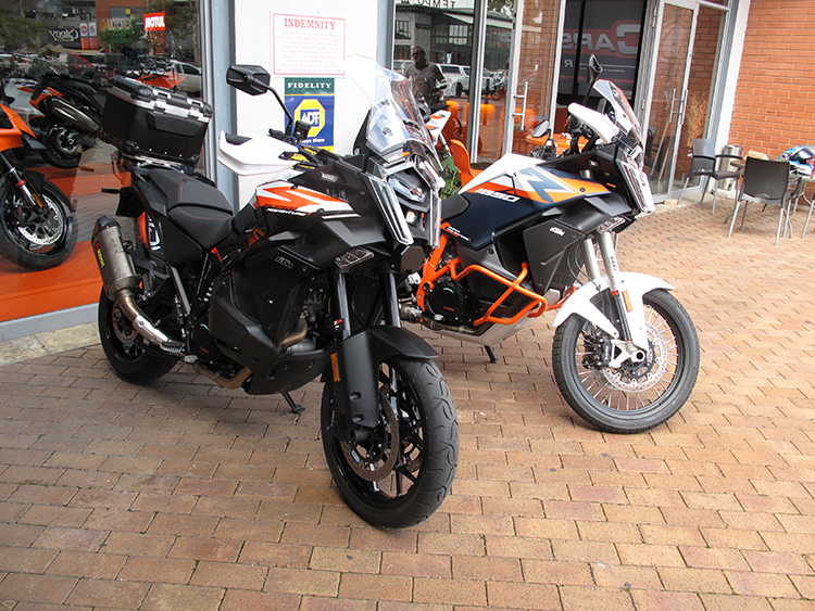 KTM ADV 2