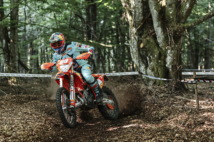 KTM JG 004