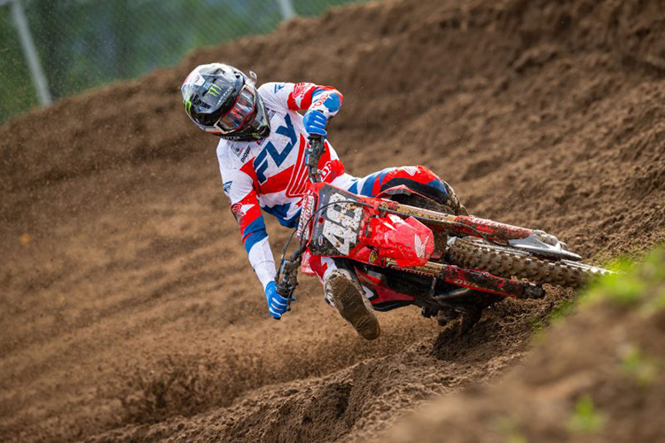 HRC AMA 02