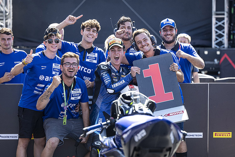 10 11 Portimao WorldSBK 2023 Saturday Yamaha R3 Superfinale G72 6321