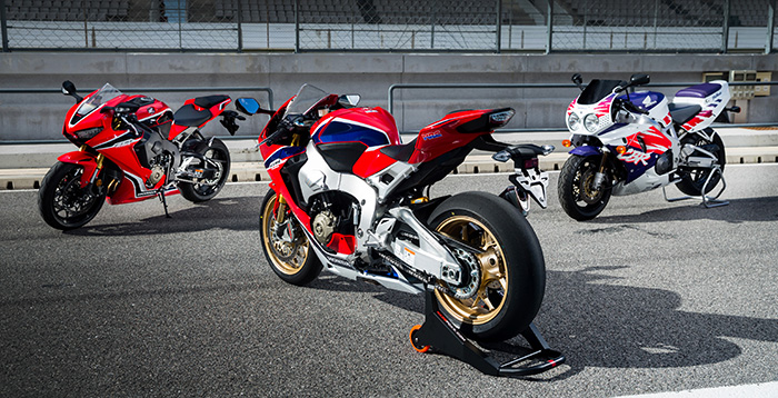 CBR1000RR middleimage02