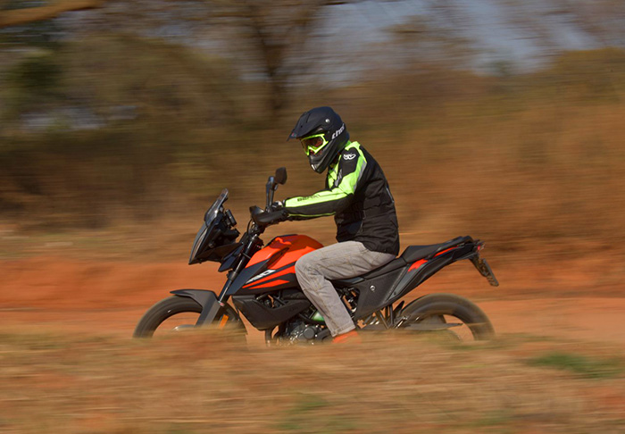 2020 KTM 390 ADV middle3