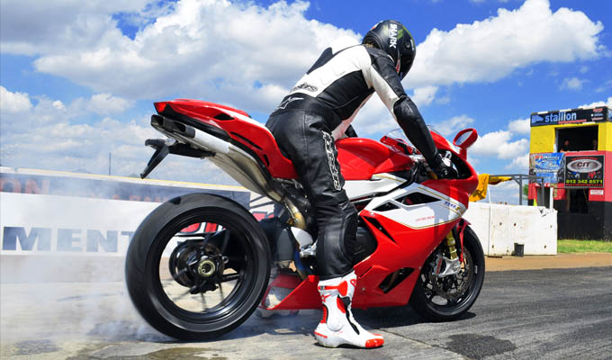 mv-agusta-f4 back