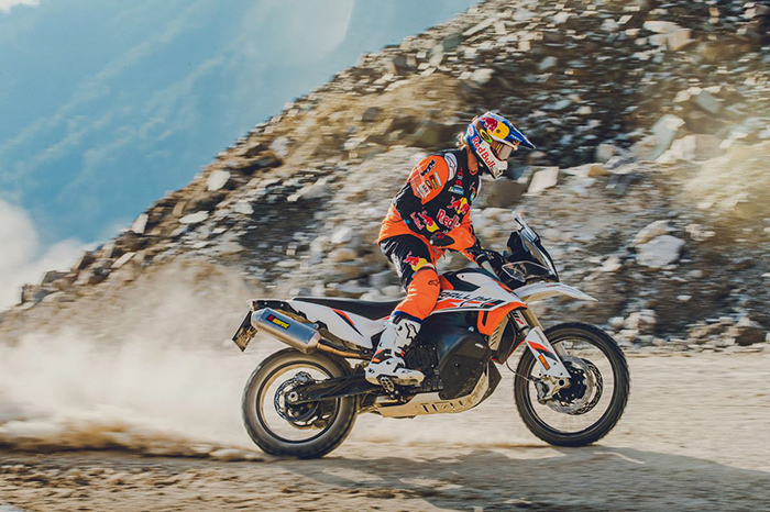 KTM 890 ADVENTURE R RALLY Action Toby Price