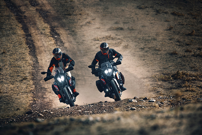 Launch KTM 390 ADVENTURE 4