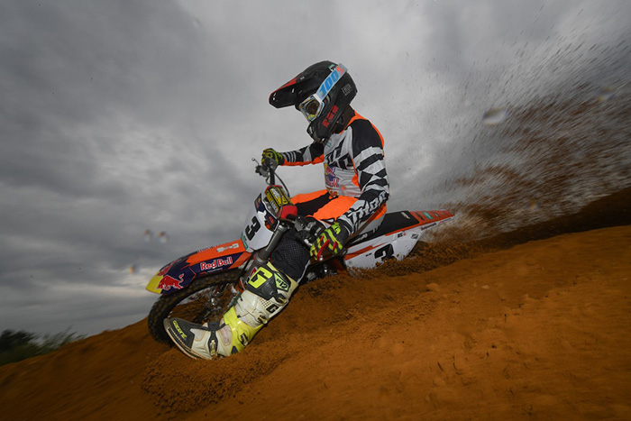 ktm03