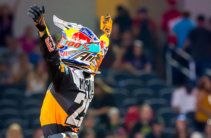Musquin-wins-waves