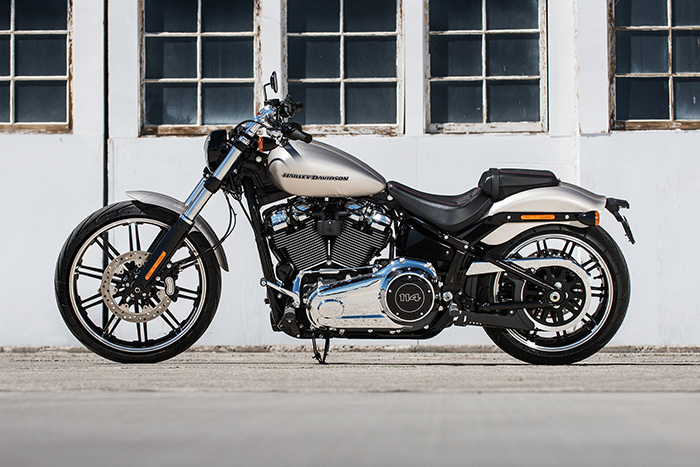 softail-breakout-gallery-2
