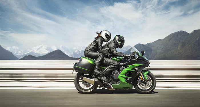 2018-Kawasaki-Ninja-H2-SX-09