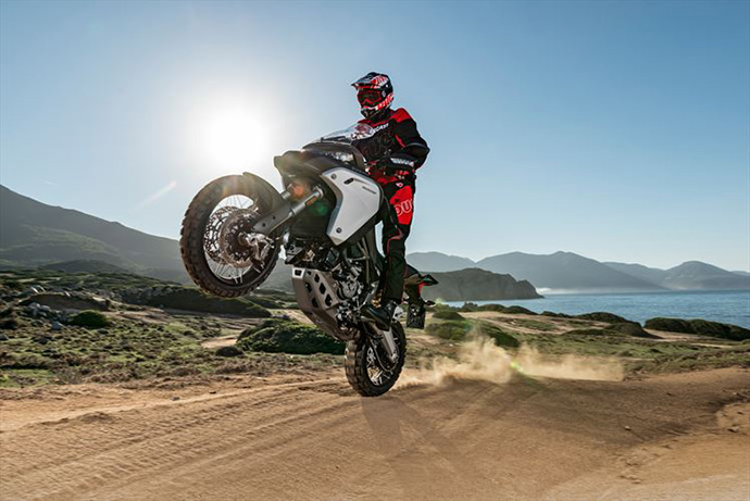9-12-multistrada1200-enduro 880x500