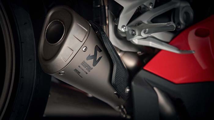 2018-Ducati-Panigale-V4-Speciale-04